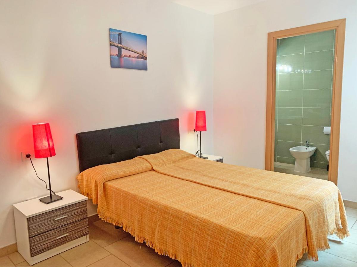 Apartamentos Las Palmeras 3000 Peñíscola Kültér fotó